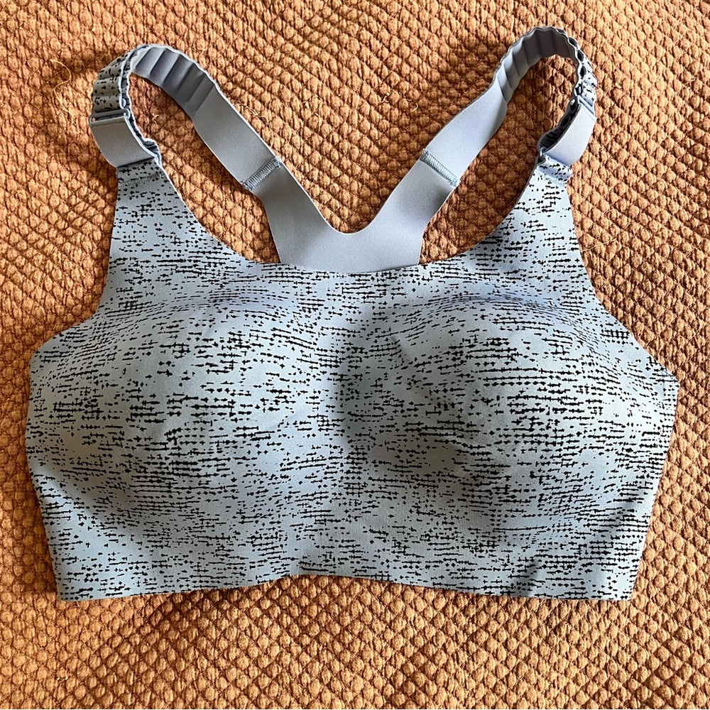 Brooks Dare 34D racerback sports bra